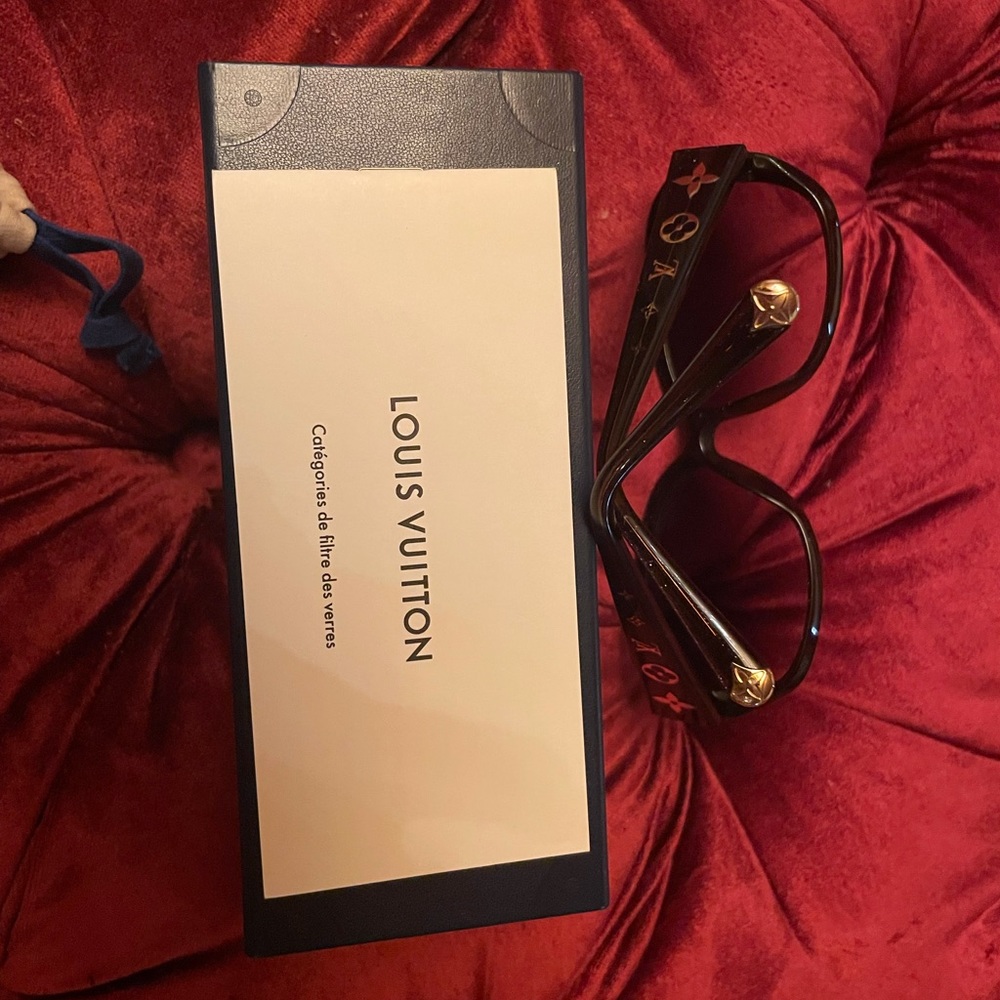 Authentic Louis Vuitton Sunglasses